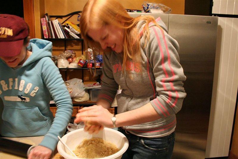 I'm still trying to make the dough stick